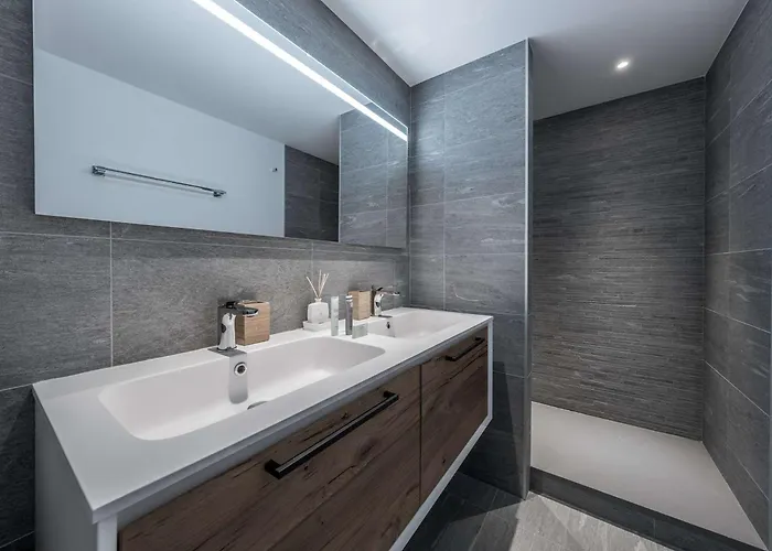 Moderne 1550, 4 Personnes, Parking, Wifi - Fr-1-631-234 Daire